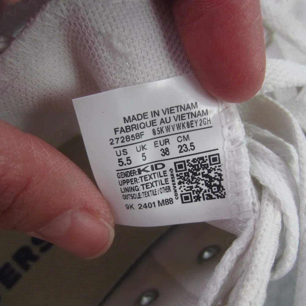 Converse All Star Shoes Youth 5.5 White Chuck Taylor‎ Low Top Canvas Sneakers